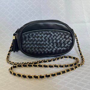 Super Cute Y&S shoulder bag with gold chain braided into the long black strap.
